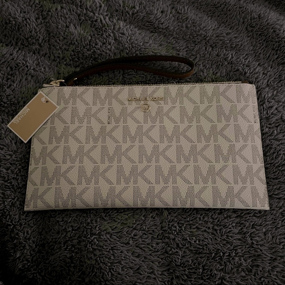 Michael Kors Jet Set Clutch Wristlet NEW w/tags!
